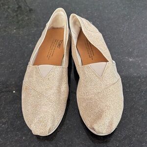 Toms Women's Sparkling Gold Loafers